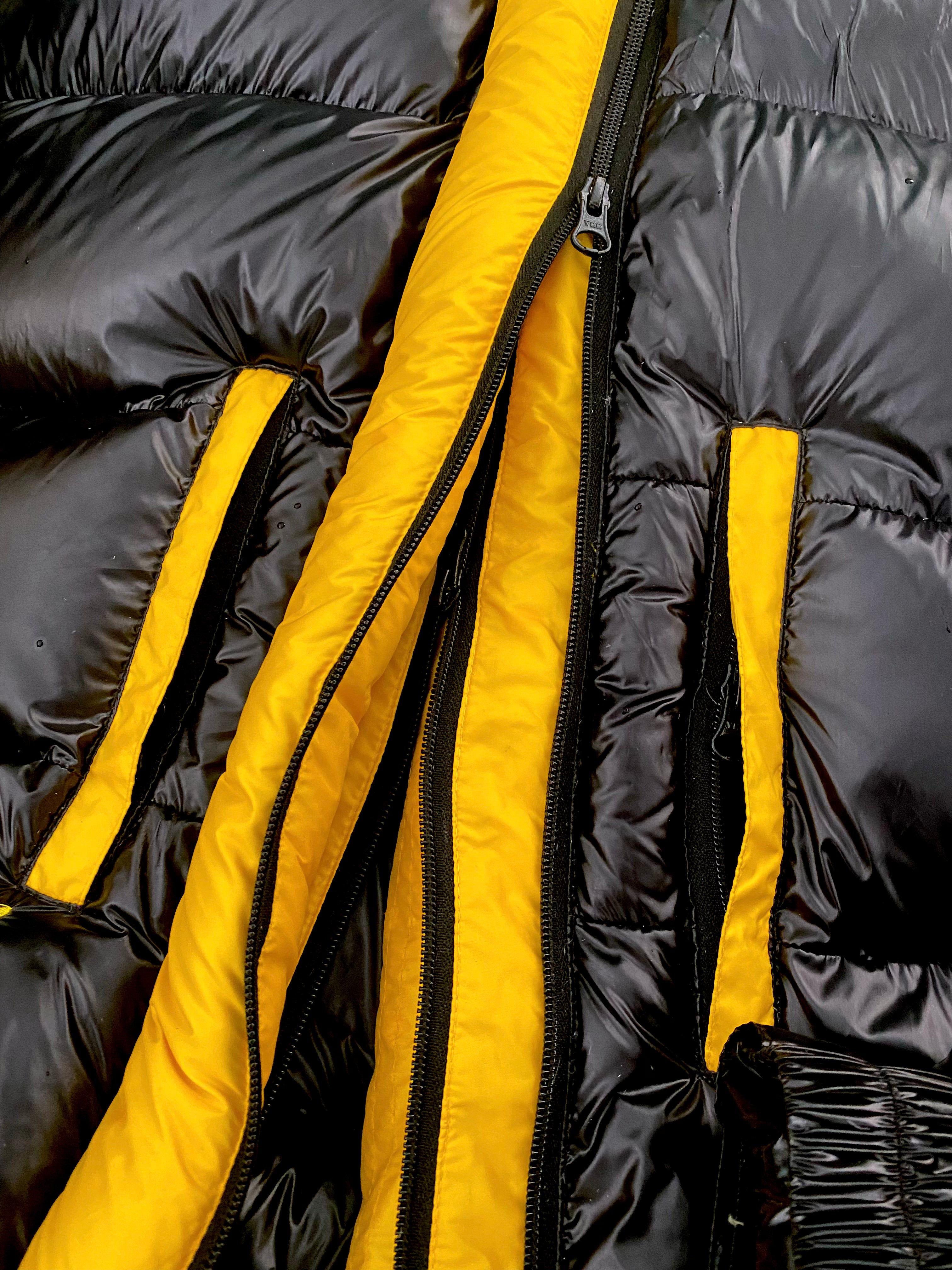 FULL BODY BLACK AND YELLOW SUIT