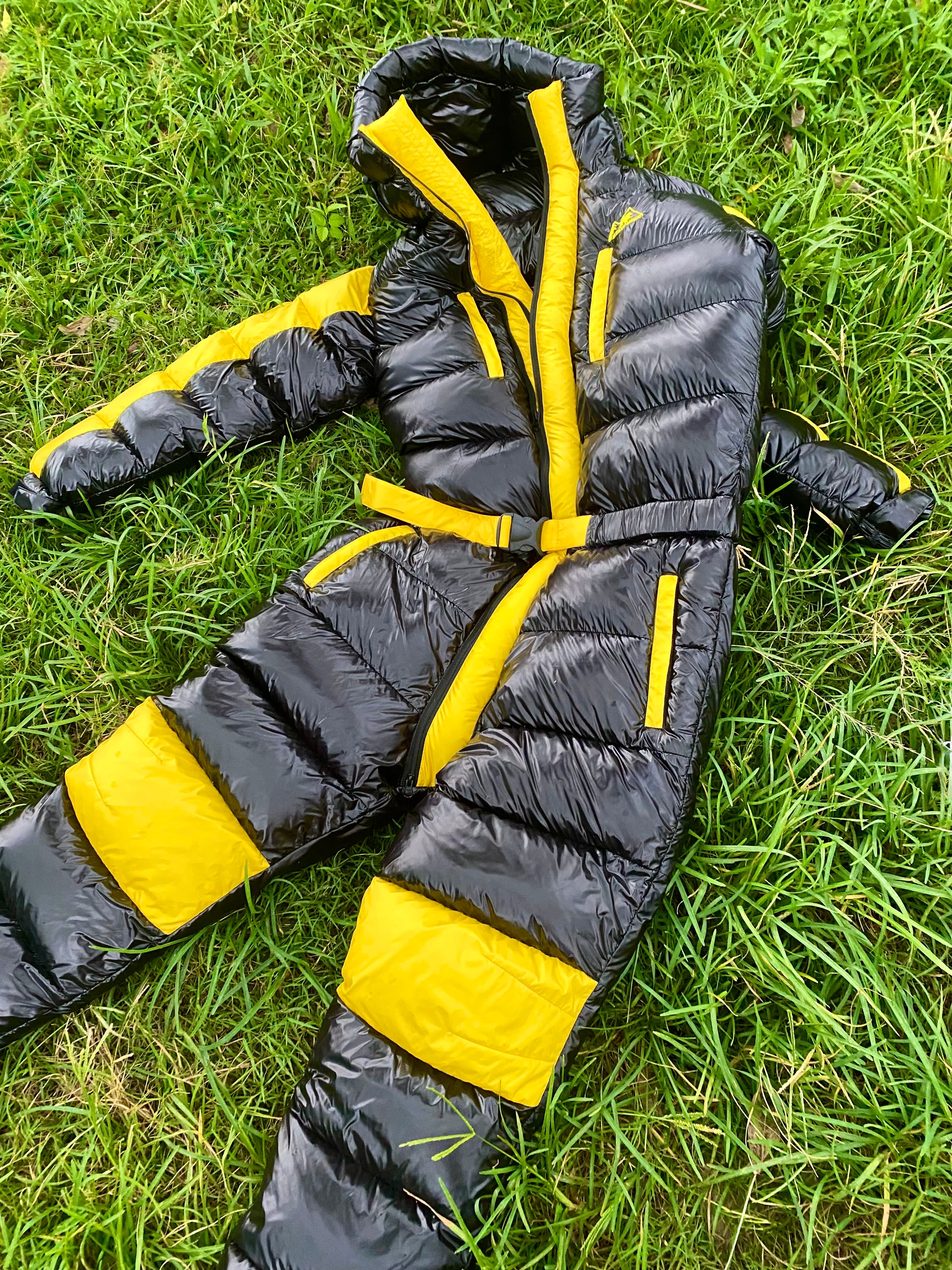 FULL BODY BLACK AND YELLOW SUIT